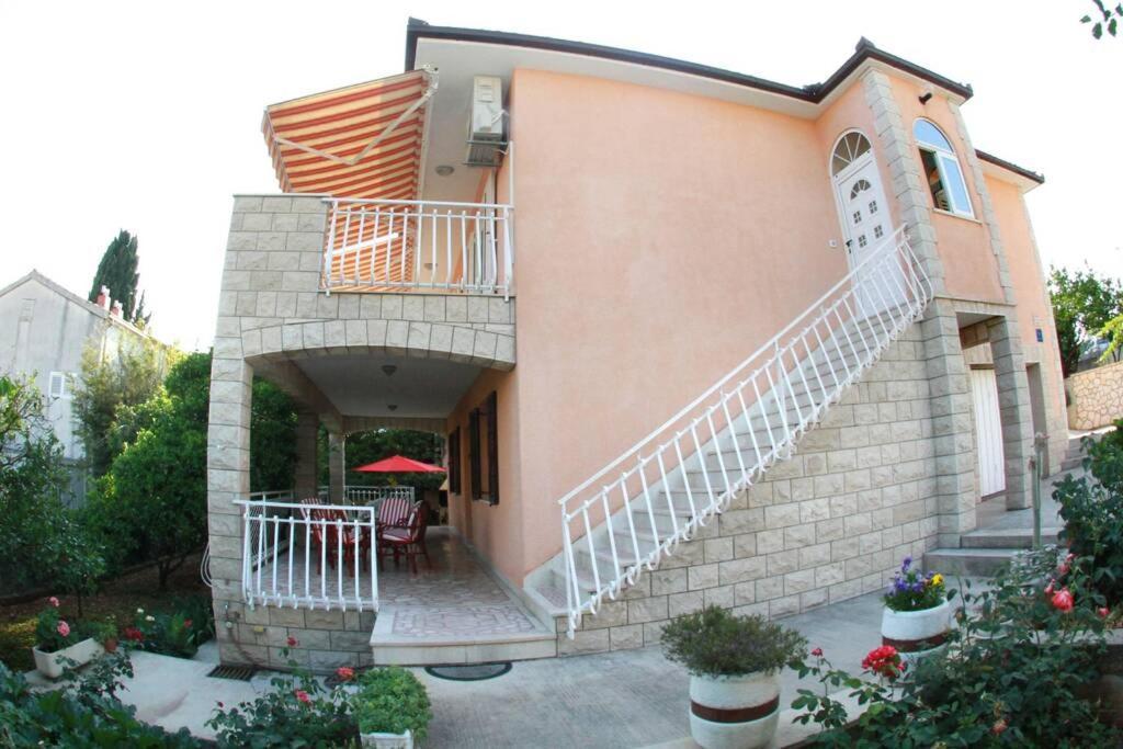 Apartment Bareta *